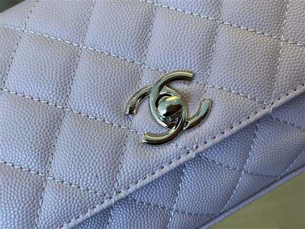 2026127214130275 700